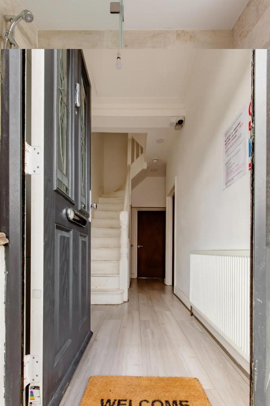 Double Room Edmonton Green, London N9 Экстерьер фото